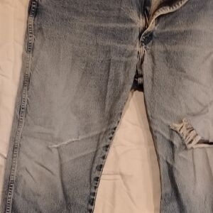 Wrangler Relaxed Fit Distressed Blue Jeans